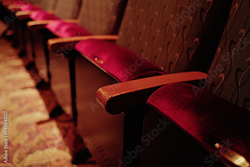 Tableau sur toile 映画館やコンサートホールの座席