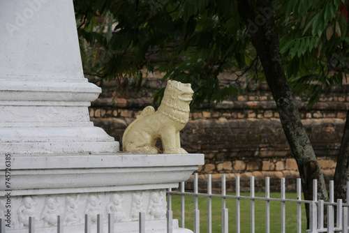 Sri Dalada Maligawa (Sinhala: ශ්‍රී දළදා මාළිගාව) - The Temple of the Sacred Tooth Relic photo