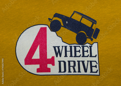 Murais de parede 4 four wheel drive emblem, icon, badge old school design Toyota off road vehicles with silhouette of a land cruiser FJ40 climbing it