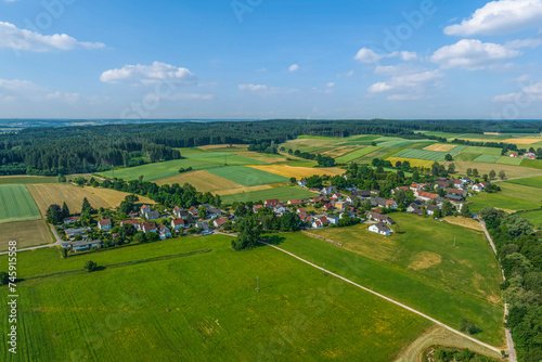 Fototapeta Naklejka Na Ścianę i Meble -  Luftaufnahme von Horgau im Tal der Roth in Bayerisch-Schwaben