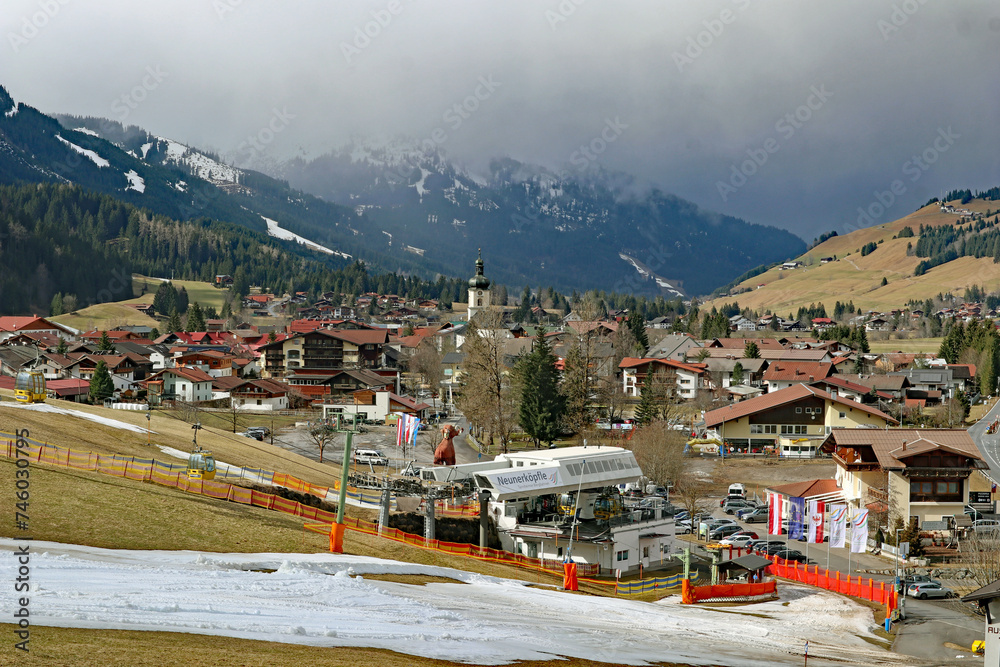 Tannheim mit Skistation