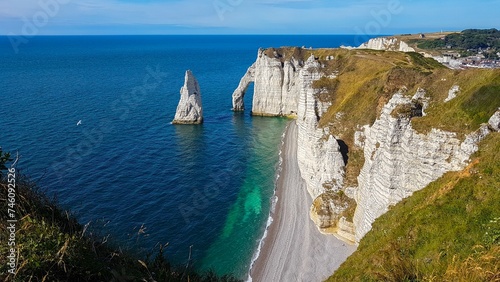 Fotografi Vue sur l'aiguille et la falaise d'aval d'Étretat