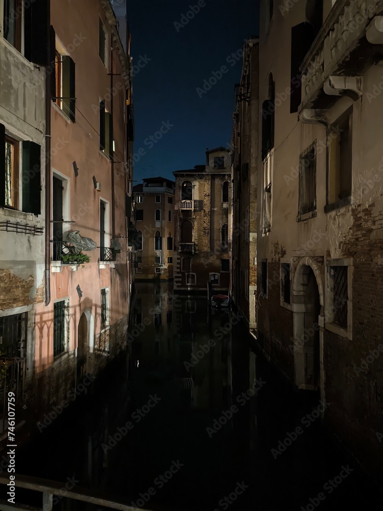 Mysterious Venice, views of canals at night