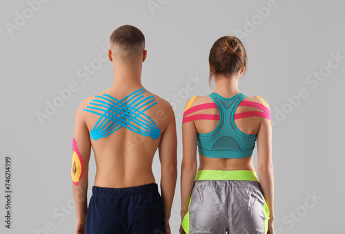 Young couple with physio ta...