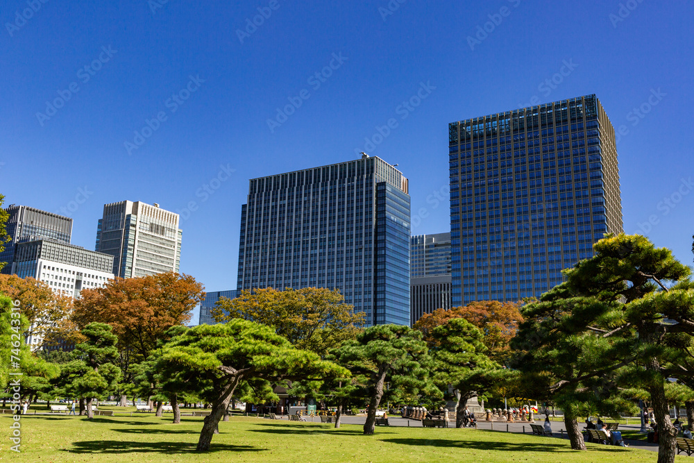 丸の内高層ビル　東京都千代田区