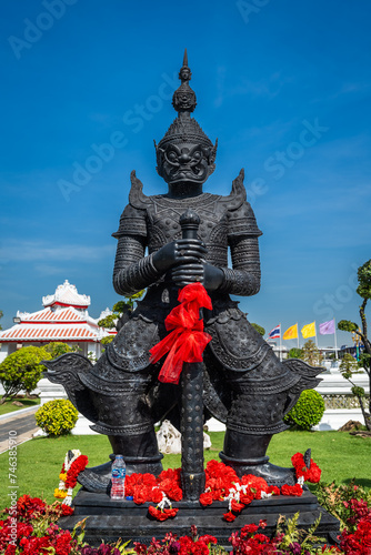 Wat Arun Ratchawararam Ratchawaramahawihan, Bangkok, Thailand photo
