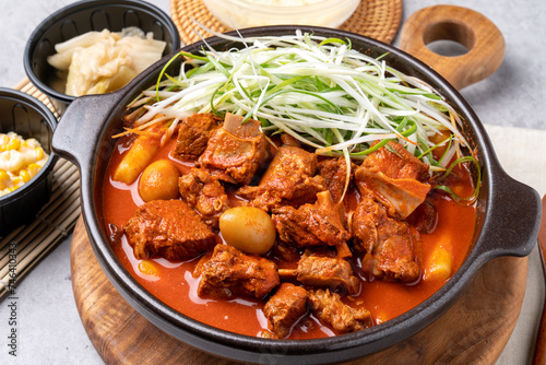 Korean food, spicy, ripe kimchi, ribs, steamed, cream, side dishes, kimchi, corn cheese,