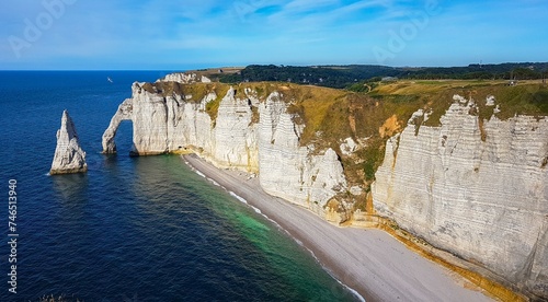 Fotografía Vue sur l'aiguille et la falaise d'aval d'Étretat