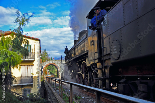 treno a vapore photo