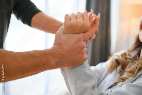 Canvas Print Man beating up his wife illustrating domestic violence