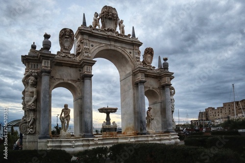 arch of triumph © Federica Ravettino