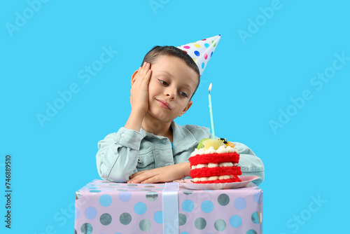 Cute little boy with Birthd...