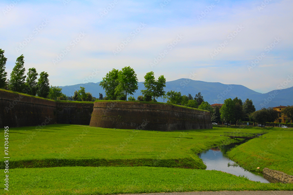 The city walls of Lucca, Tuscany, Italy
