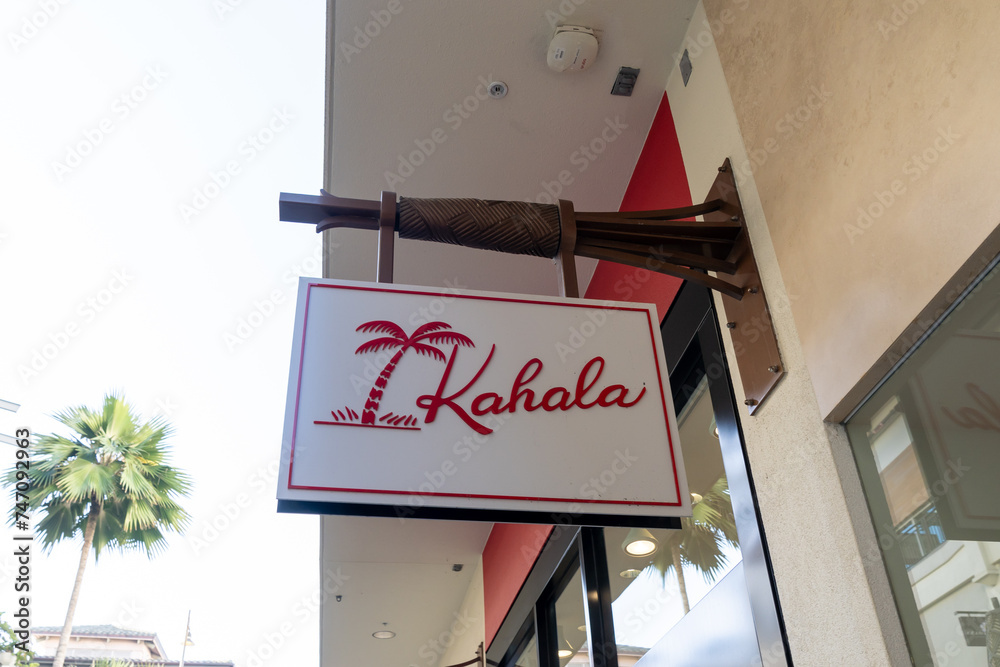 Foto de Honolulu, HI, USA January 14, 2024 Kahala hanging sign at
