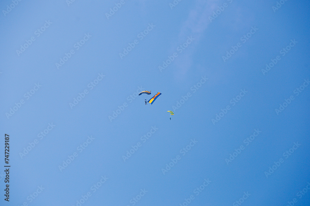parachute Fly in Sri Lanka.