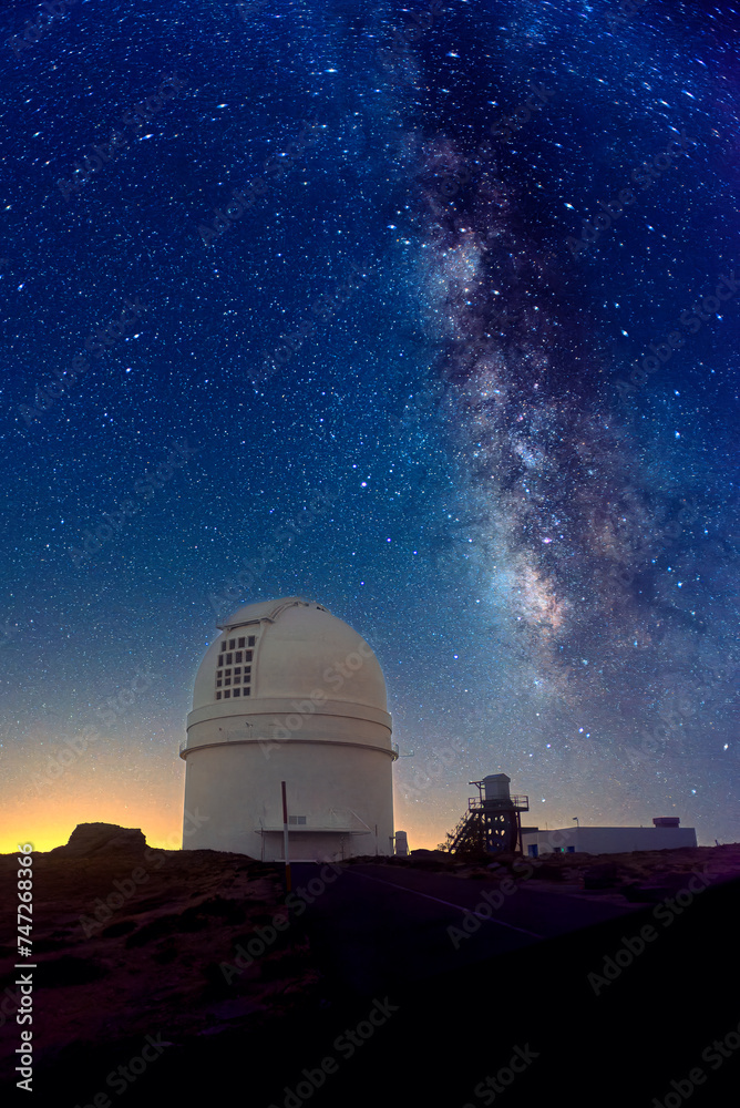 night-time investigation of the milky way galaxy and stars from the astronomical observatory