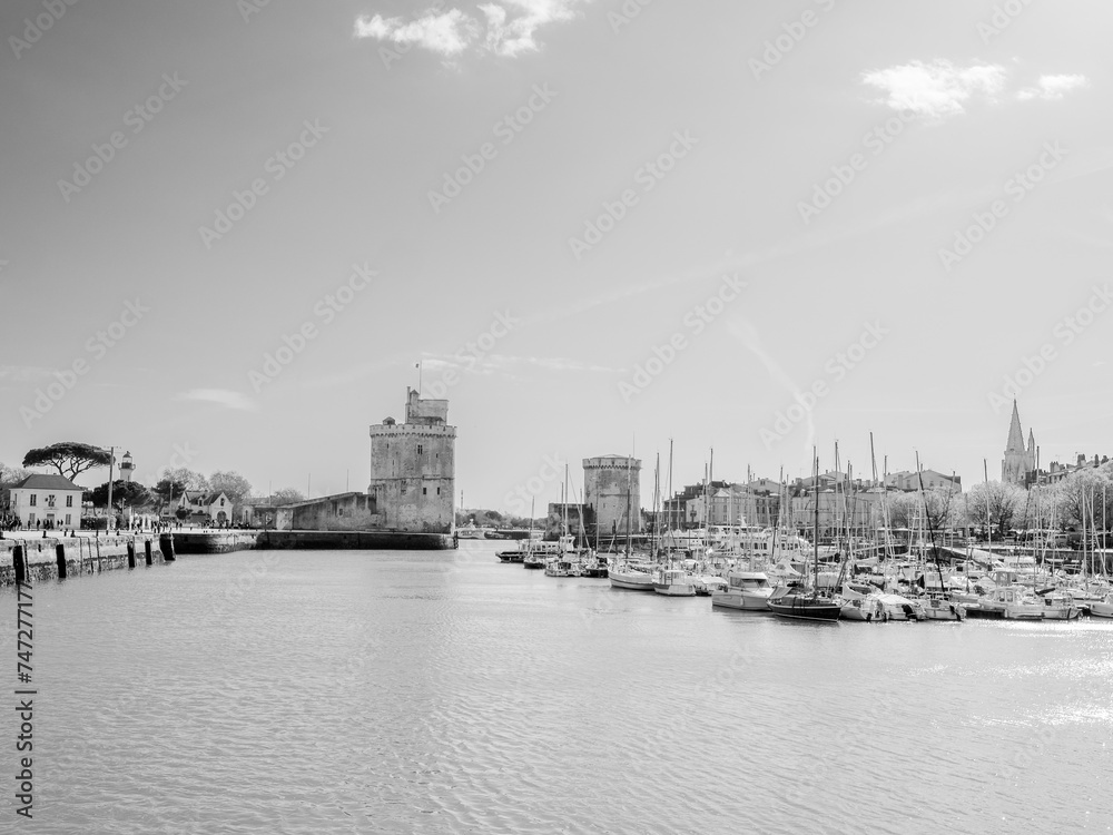 Port de La Rochelle en noit et blanc