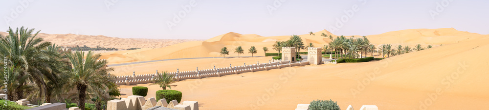 Arabian desert panorama, Rub' al Khali, Empty Quarter, Abu Dhabi, United Arab Emirates Arabian desert panorama, Rub' al Khali, Empty Quarter, Abu Dhabi, United Arab Emirates