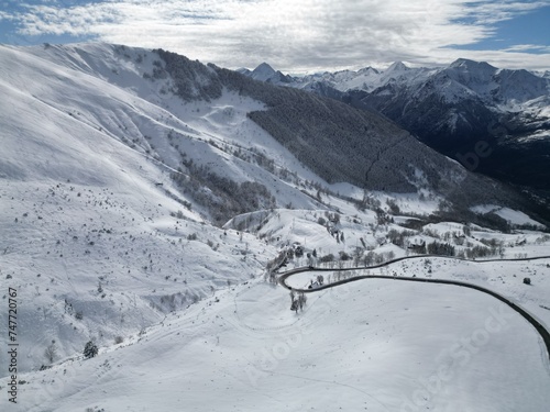 Montagne et neige photo