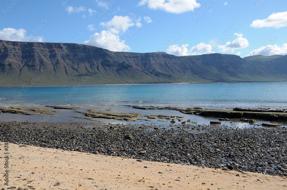 Paisaje en la costa de la isla de La Graciosa, Canarias Paisaje en la costa de la isla de La Graciosa, Canarias