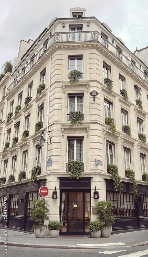 typical Parisian building
