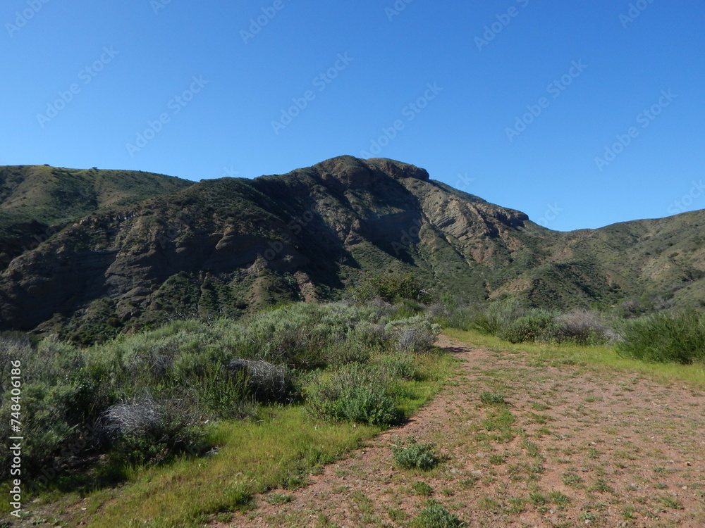 Naklejka premium Trail in the mountains