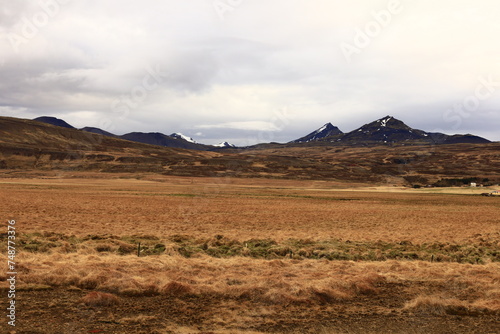 The Sn  fellsj  kull National Park  in Icelandic   j    gar  ur Sn  fellsj  kull  is a national park of Iceland located in the municipality of Sn  fellsb  r