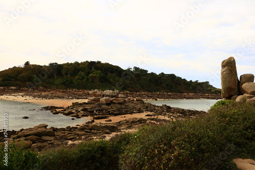 Île Milliau is an island on the coast of Brittany in the commune of Trébeurden