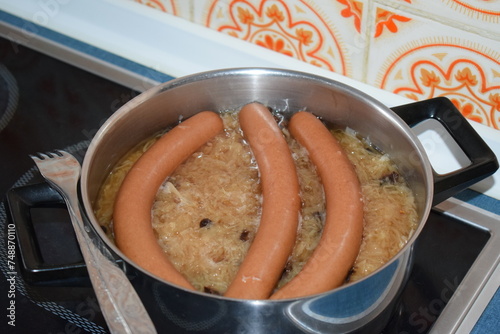 sausages on Suaerkraut photo