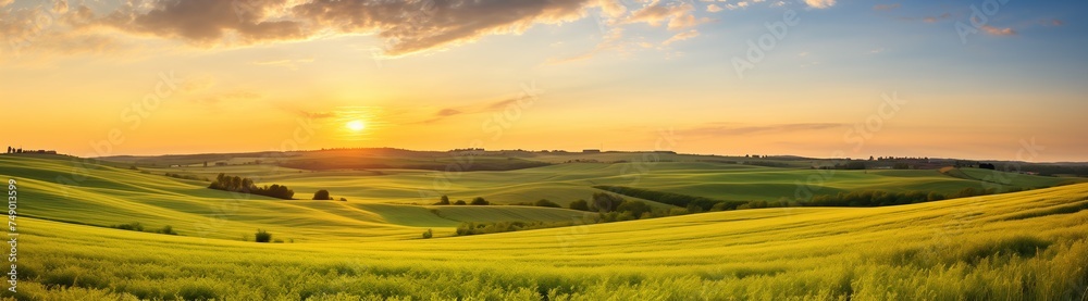 Obraz premium Panorama of idyllic rural landscape sunset. Horizontal banner, header for website