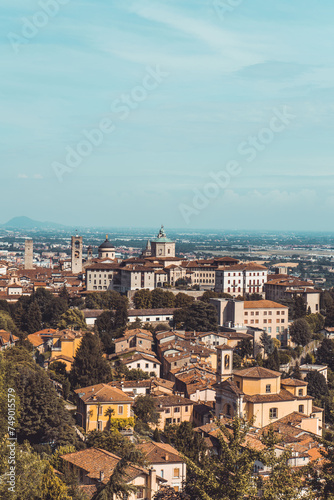 Bergamo Hill on a sunny Day © Rafa