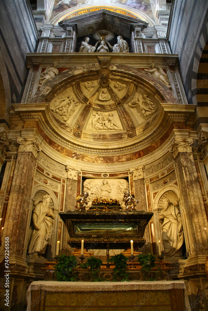 Fototapeta premium Inside of the Cathedral of Siena - Cattedrale Metropolitana di Santa Maria Assunta, Siena, Tuscany, Italy 