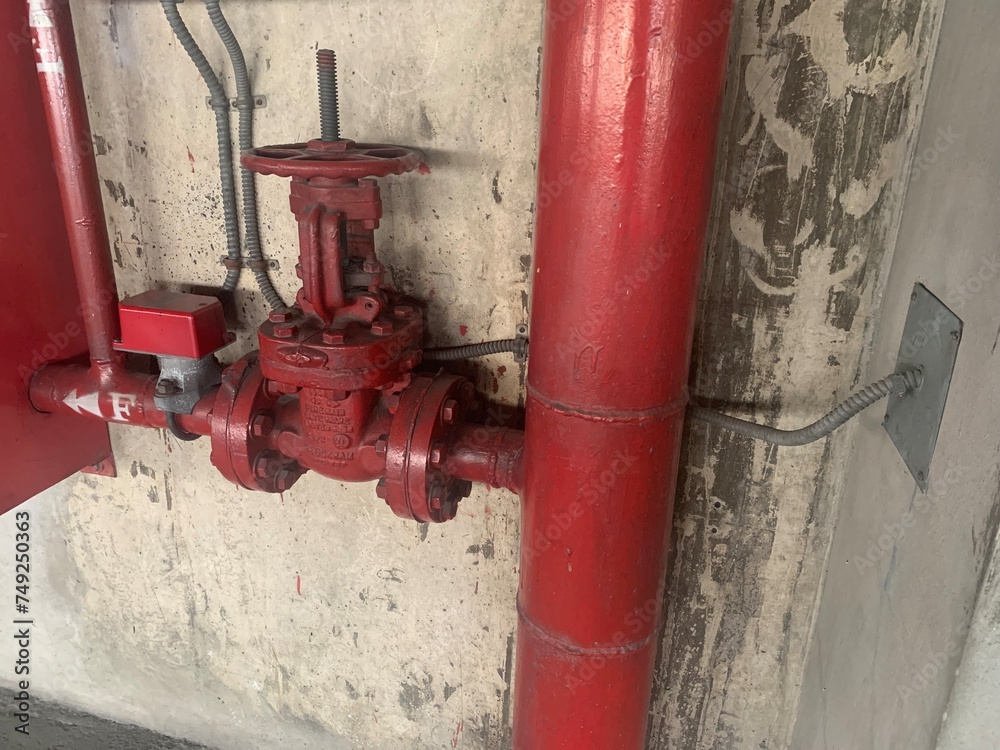 Red Emergency Water Valve for Fire Fighting Red Emergency Water Valve for Fire Fighting