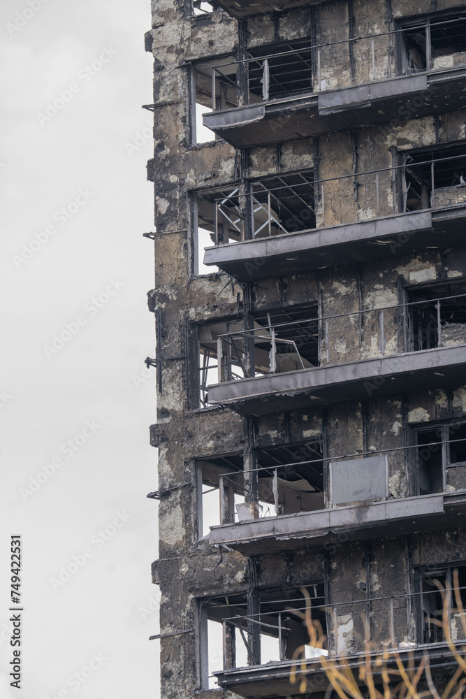 Edificio calcinado enValencia, Febrero de 2024