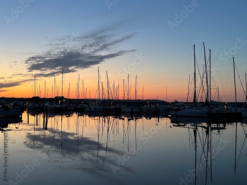 Fototapeta Naklejka Na Ścianę i Meble -  sunset at the marina