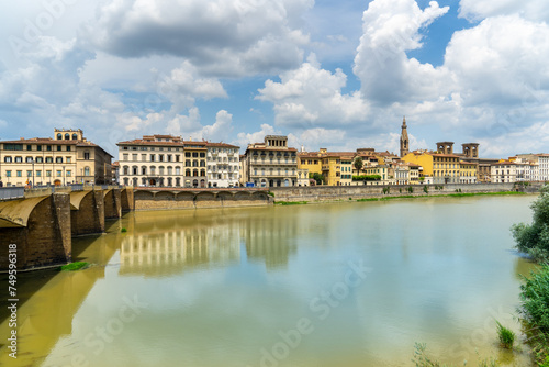 Florence, Tuscany. Ponte Vecchio (Holy Trinity) medieval stone bridge over the Arno river. Italy © Bulent