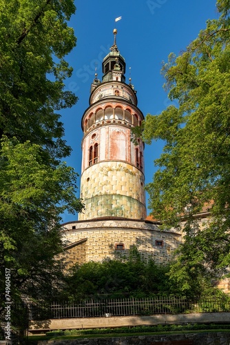 Obraz na płótnie Blick auf den Schlossturm des Schlosses von Krumau an der Moldau in Südböhmen in Tschechien w salonie