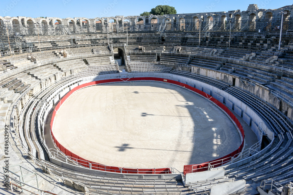 Φωτογραφία The Roman Amphitheater in the town of Arles, France