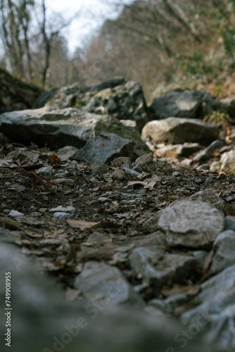 sentiero roccioso © Lorenzo