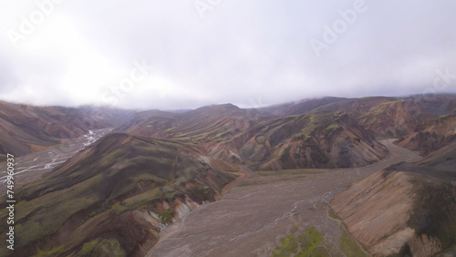 Obraz na płótnie Landmannalaugar is a location in Iceland's Fjallabak Nature Reserve in the Highlands. It is on the edge of the Laugahraun lava field. This lava field was formed by an eruption in 1477. w salonie