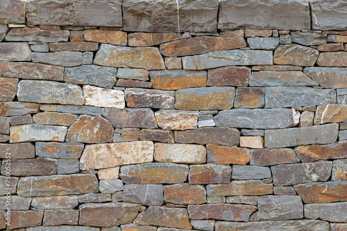 Trockenmauer aus Dolomit als Textur