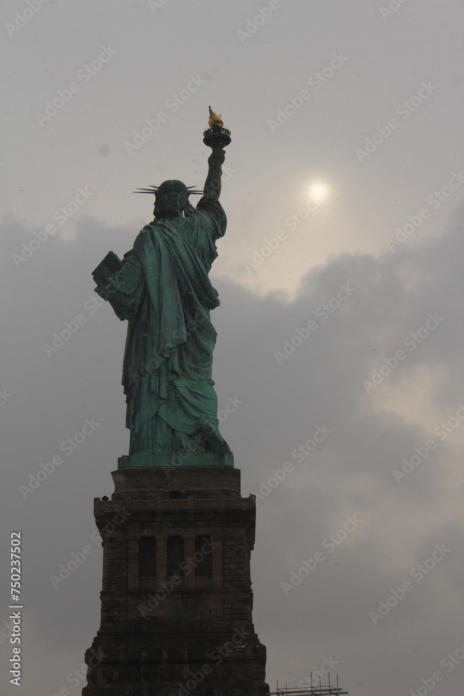 new york 
statue de la liberté

