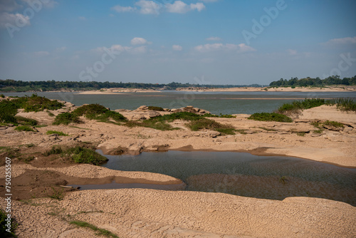 THAILAND UBON RATCHATHANI KHONG CHIAM MEKONG RIVER photo