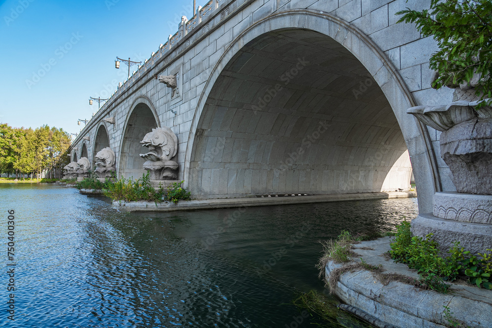 Fototapeta premium A porous modern stone bridge