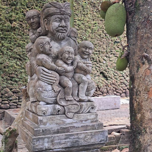 Statue at Tirta Empul hindu temple in Bali, Indonesia