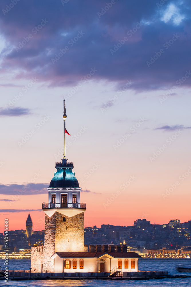 Maiden's Tower, long exposure view at sunset
