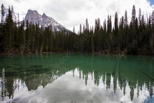 Summer landscape in Emerald lake, Yoho National Park, Canada © Alberto Gonzalez 