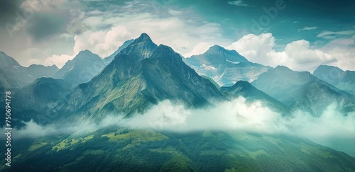 Une illustration d'un paysage montagneux, entouré de nuages. photo