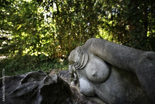 asian monument in Vincennes colonial garden