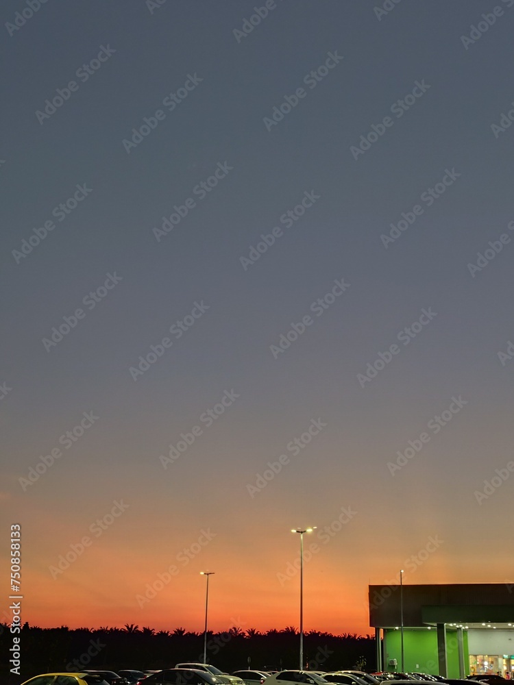 Fototapeta premium sunset in the city